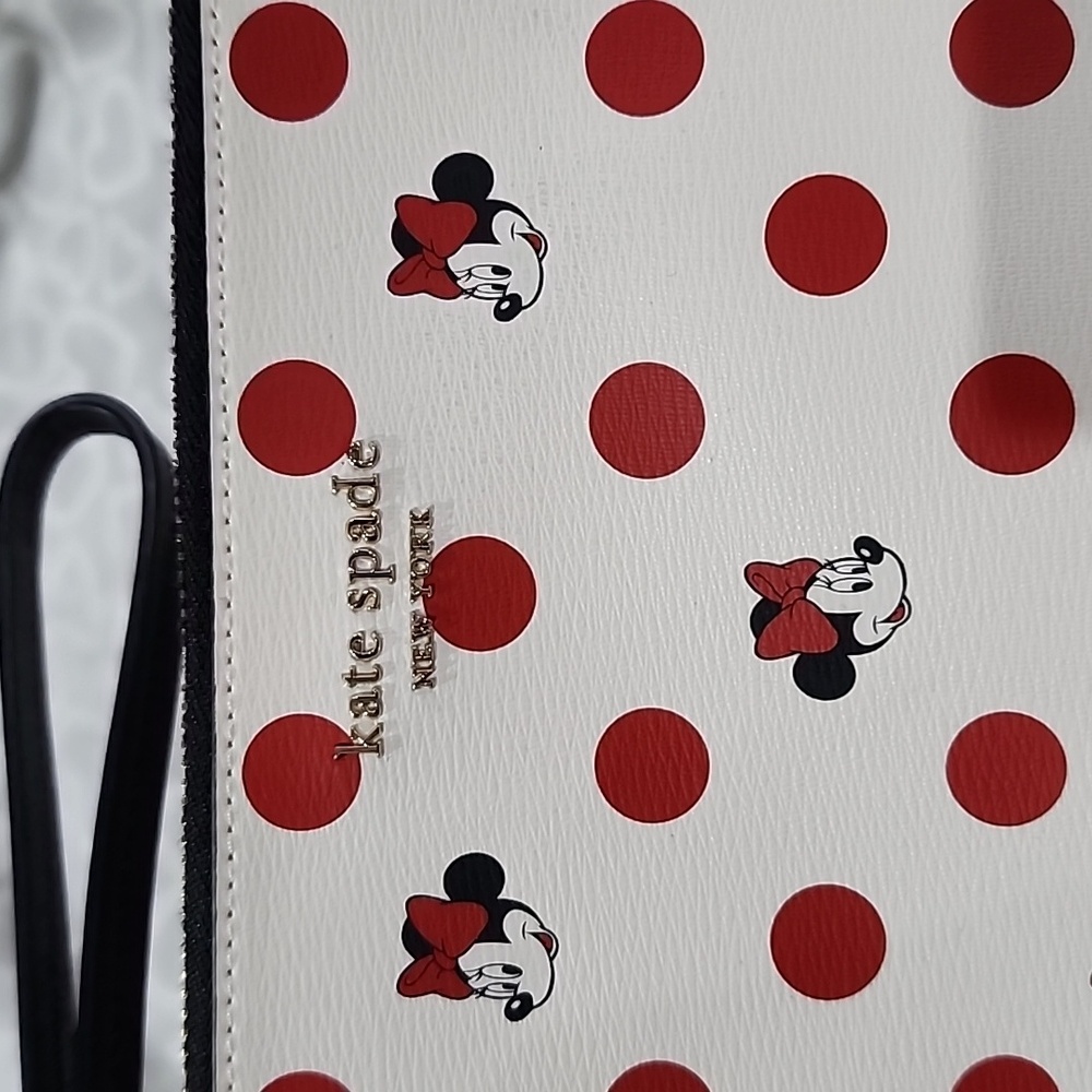 kate spade White & Red Minnie Mouse Polka Dot Wristlet Clutch - Picture 3 of 16